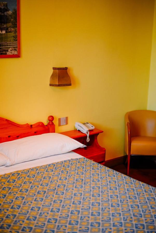 Hotel Stelvio Варезе Экстерьер фото